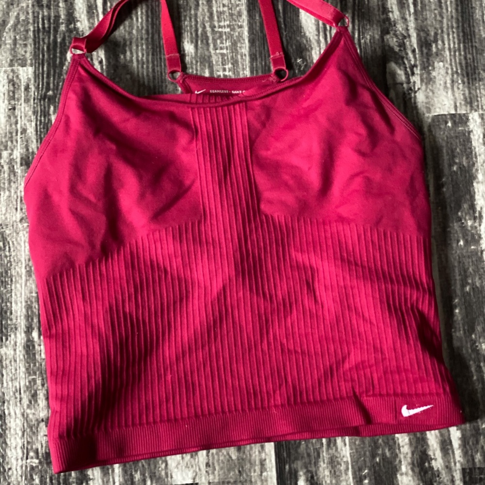 Sports bra